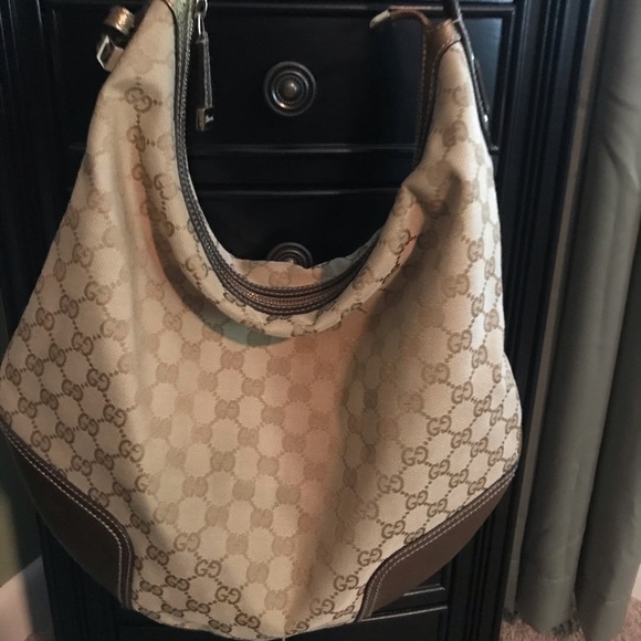 BEAUTIFUL Gucci canvas and leather hobo - Picture 10 of 15